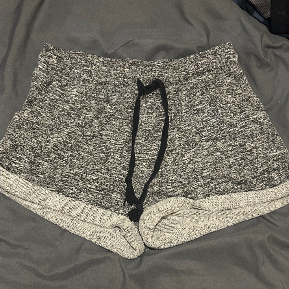 Drawstring shorts w/pockets